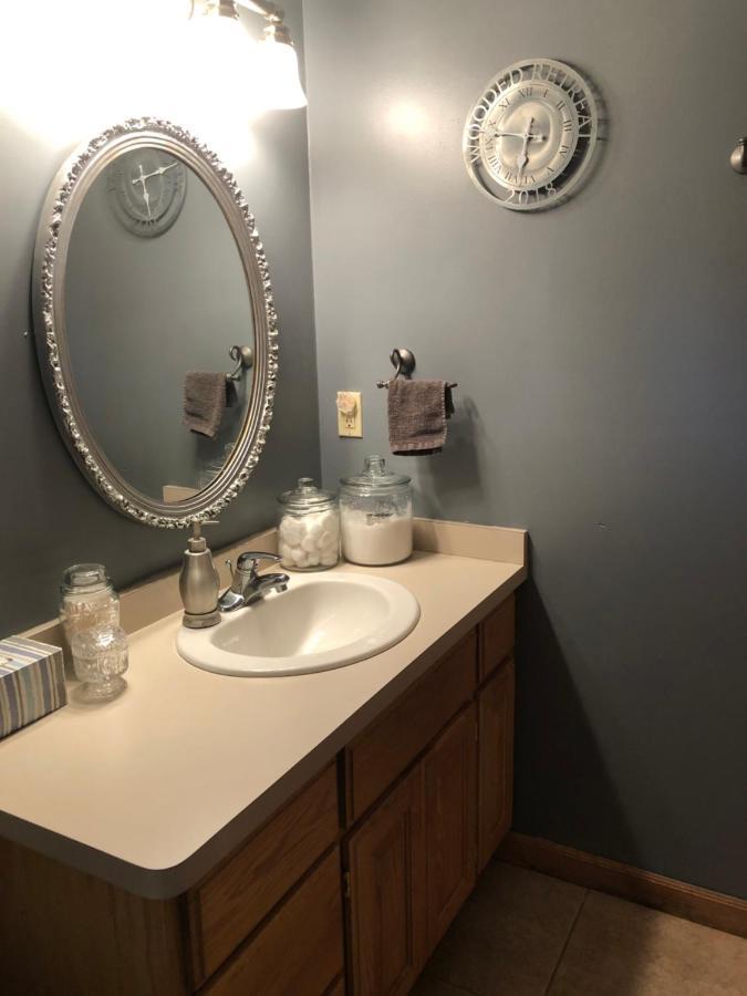 Bed And Breakfast Suite At The Wooded Retreat Pine City 外观 照片